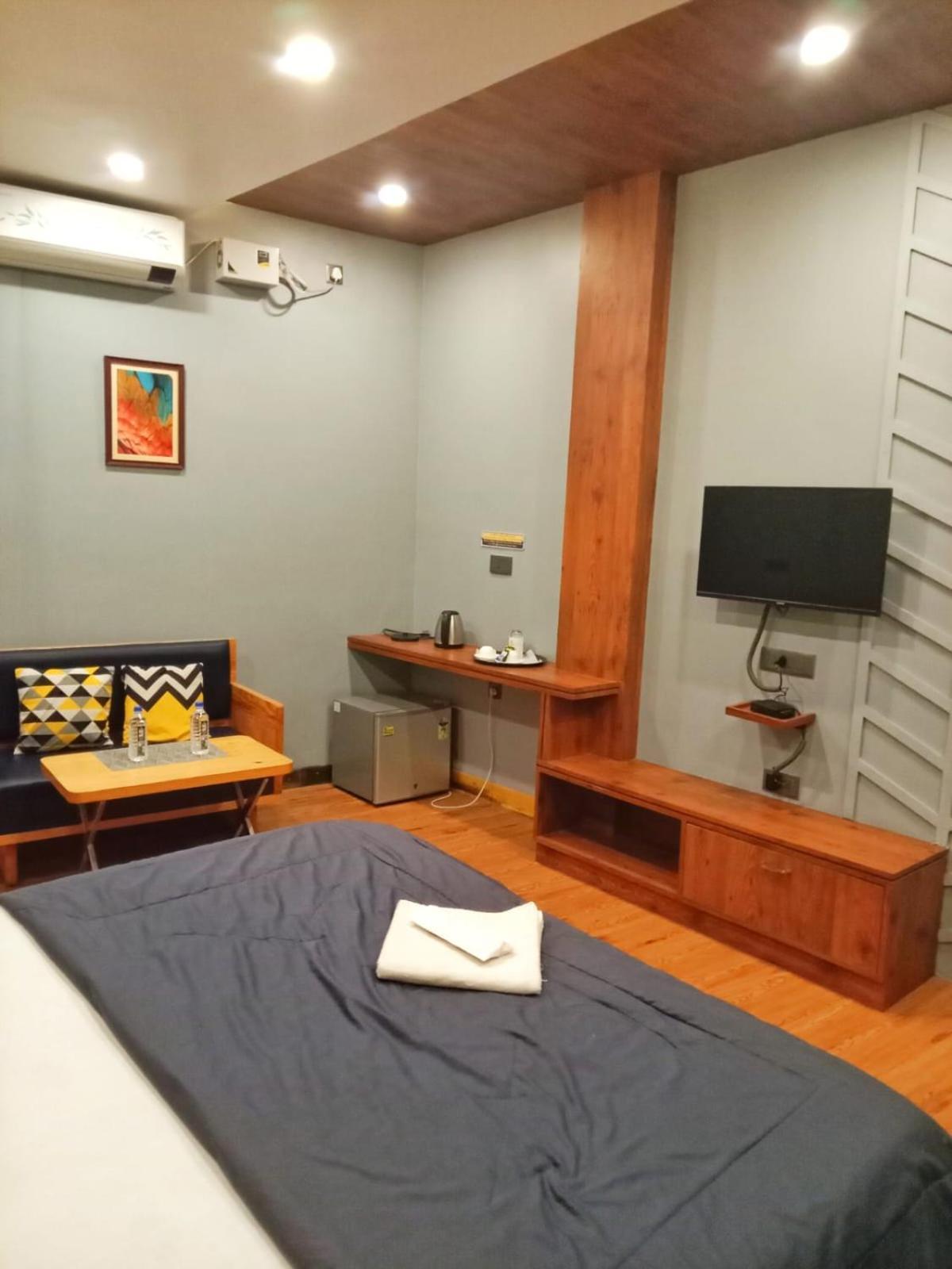 The Promise Hotel And Resort Tajpur Exteriör bild
