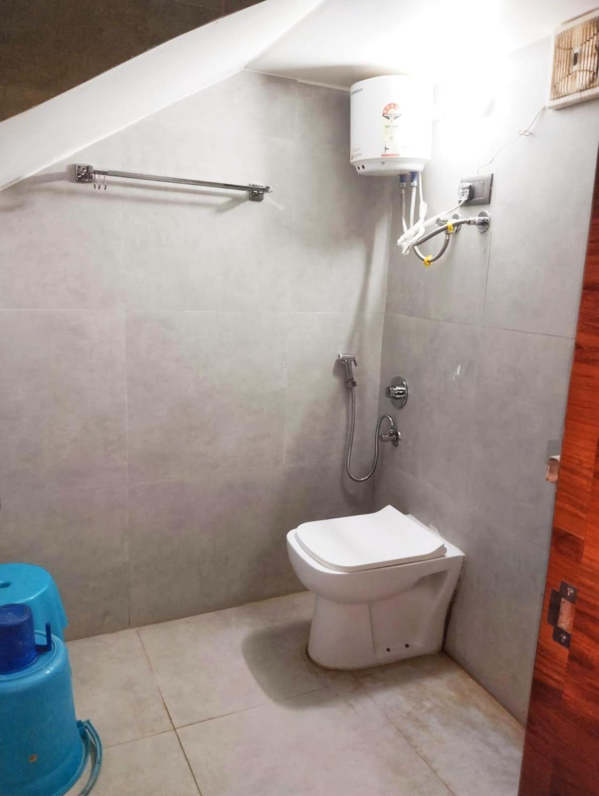 The Promise Hotel And Resort Tajpur Rum bild